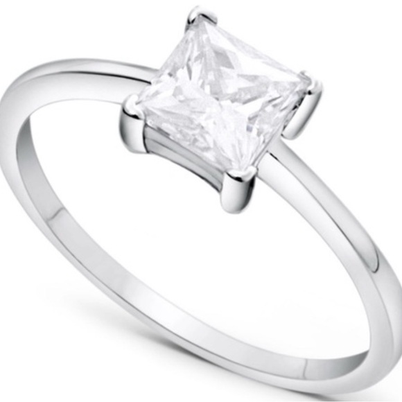 Francis Claire Gorgeous Size 6 Bellamy 0.85 carat princess-cut moissanite - Picture 3 of 7